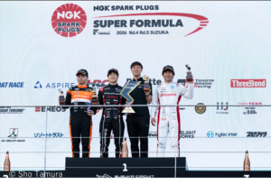 岩佐歩夢、0.24秒差の激闘。鈴鹿で見せた渾身の2位表彰台