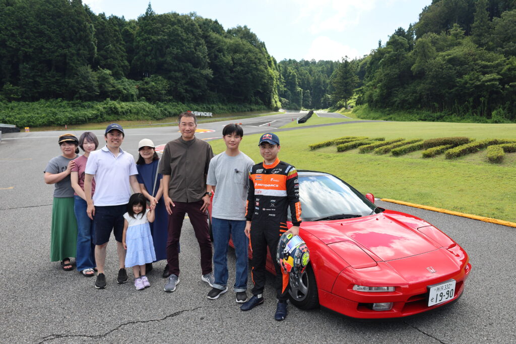【イベントレポート】もてぎ2&4レースのA賞「岩佐歩夢選手の同乗体験」を開催しました！