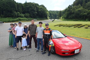 【イベントレポート】もてぎ2&4レースのA賞「岩佐歩夢選手の同乗体験」を開催しました！